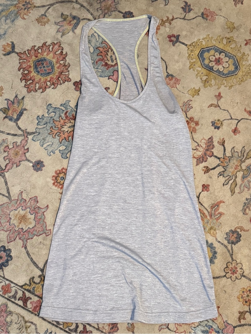 Lululemon long tank size 6? Or 8?